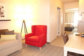 Comfort & Hotel Slidell