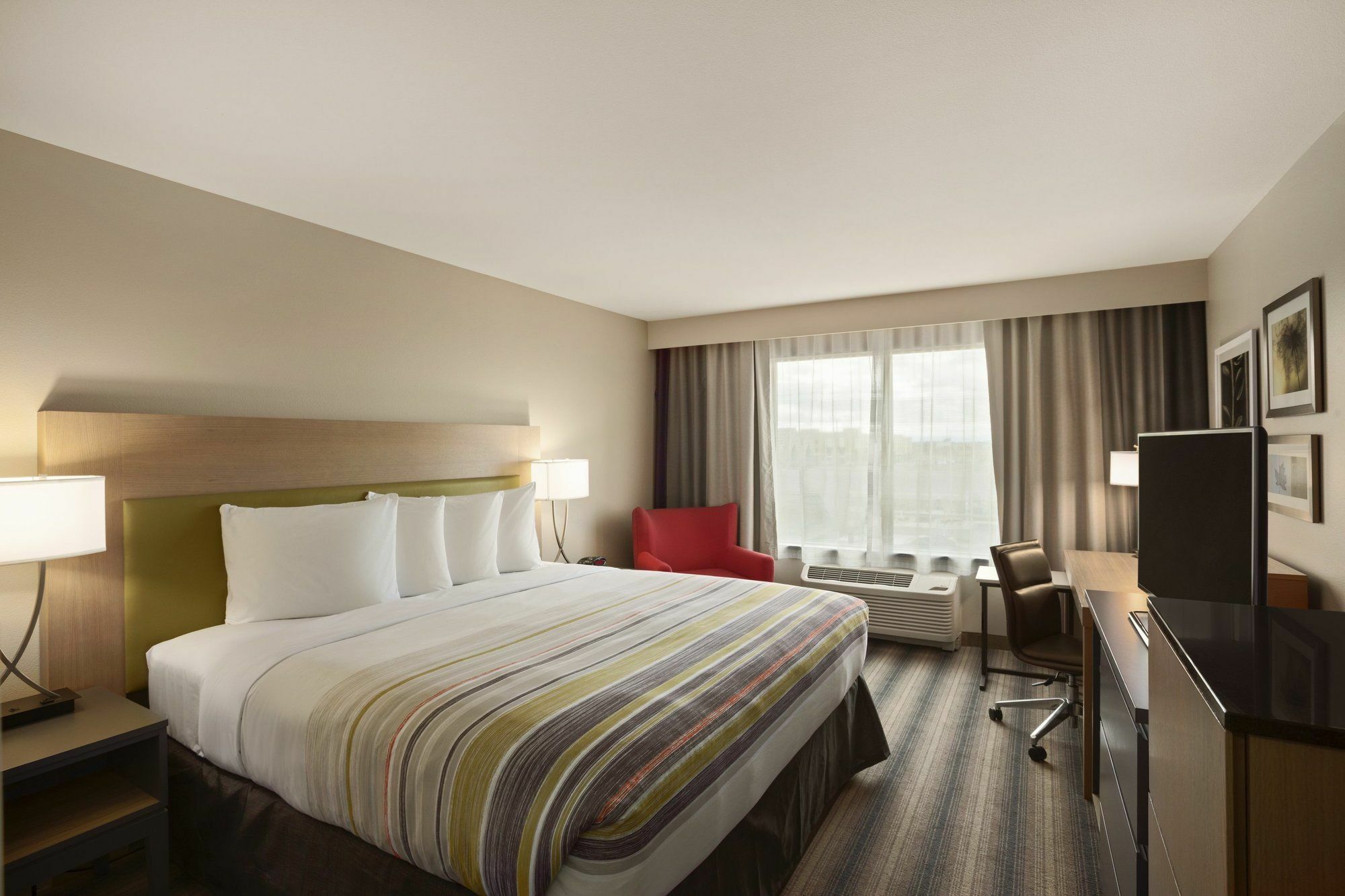 Hotel Comfort & 3*